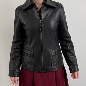 Jones New York Classic Black Leather Jacket S Belted Stitch Detail w/ Tassel zip